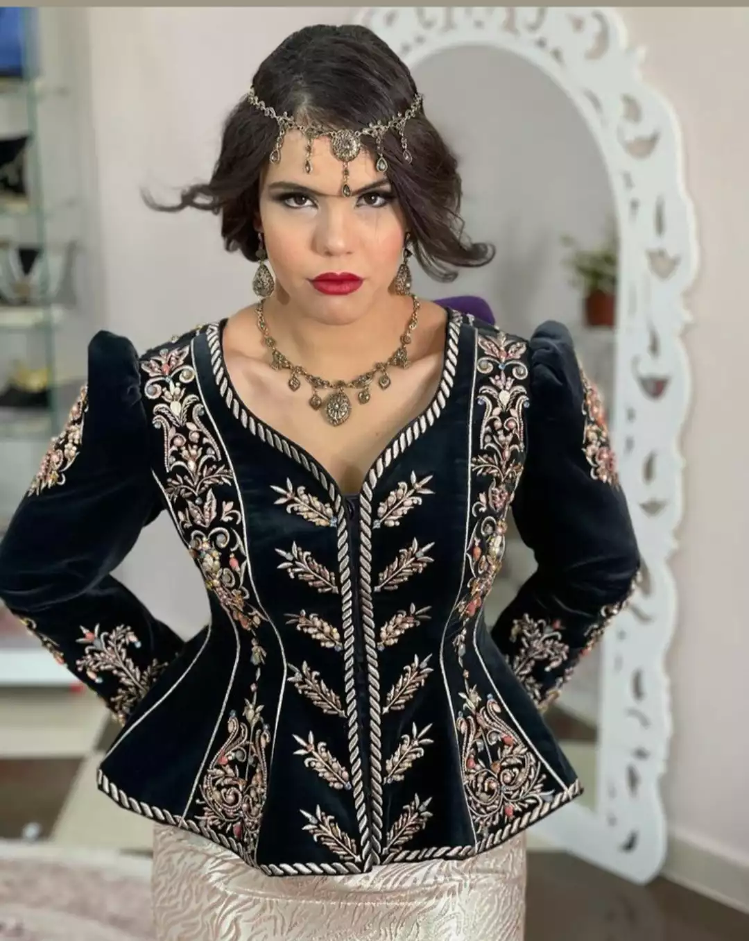 كاراكو عاصيمي شعرة الحرة بخدمة اليد وتعمار شارجي مشاء الله 