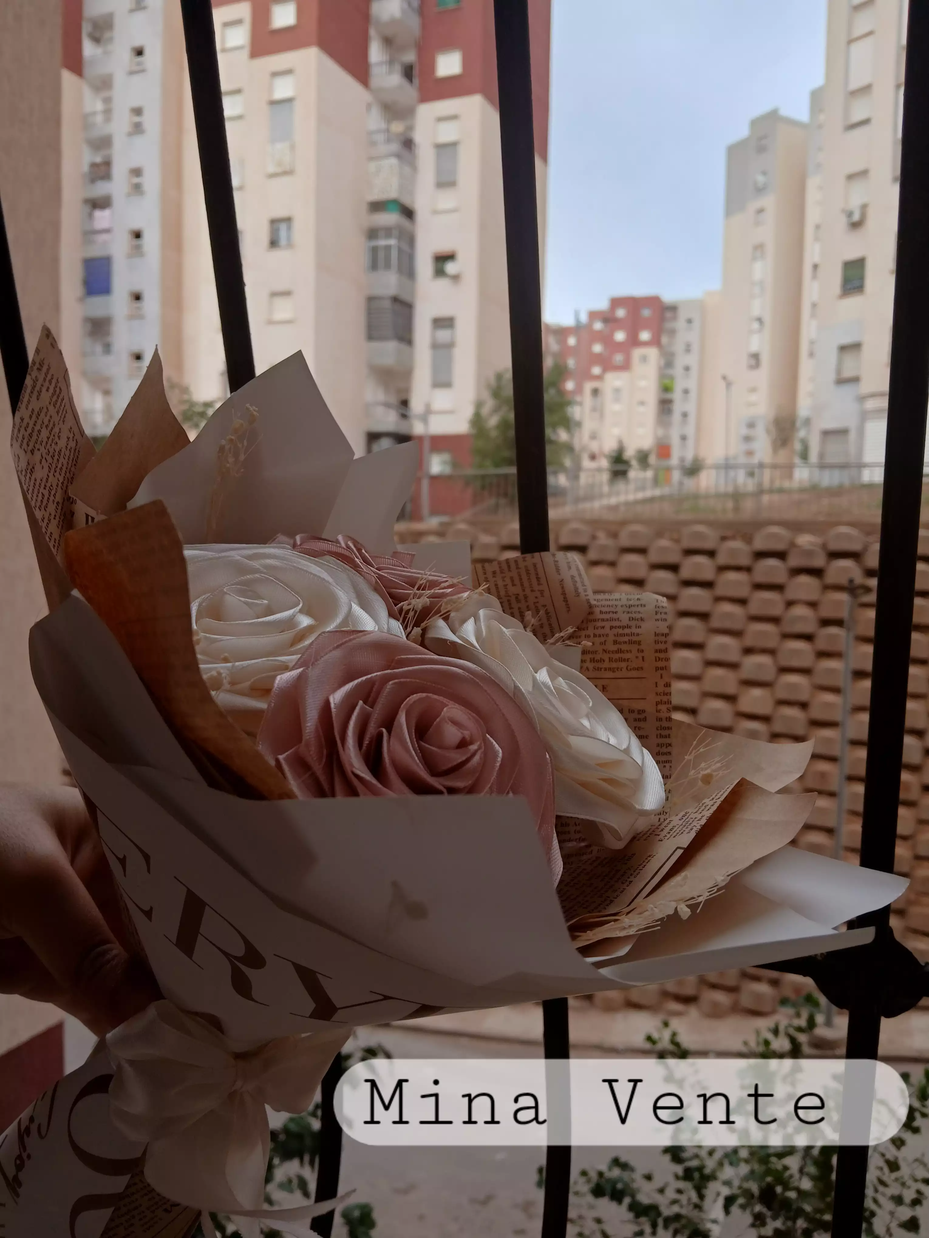 صناعة ورد الساتان 